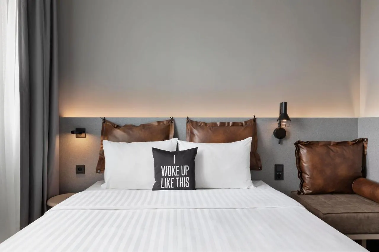 Hotell Moxy Duesseldorf City